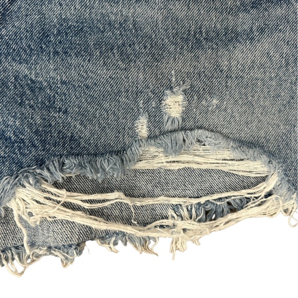 Levi’s 501 Distressed High Rise Denim Shorts - Picture 7 of 8